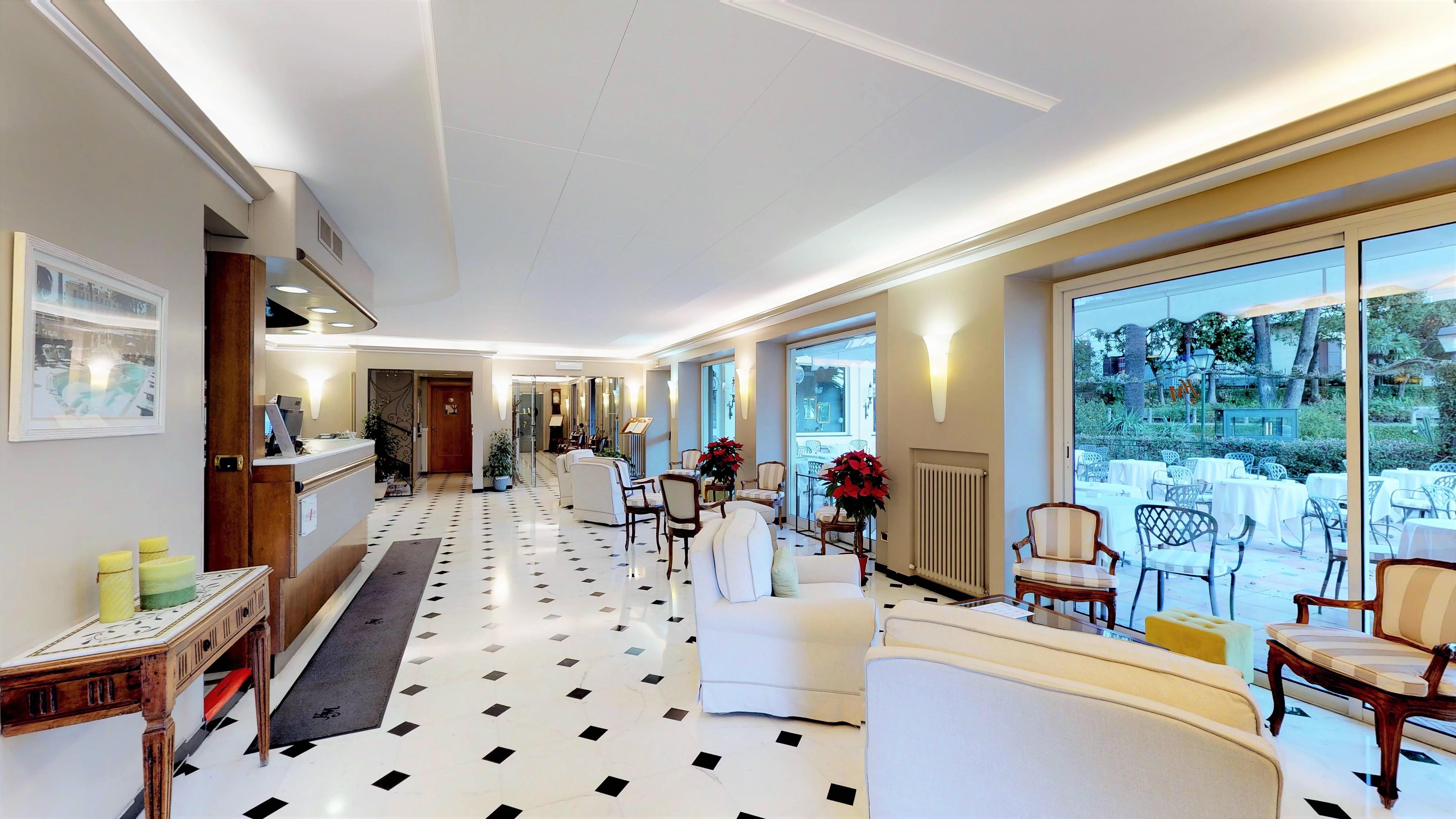 Metropole Hotel